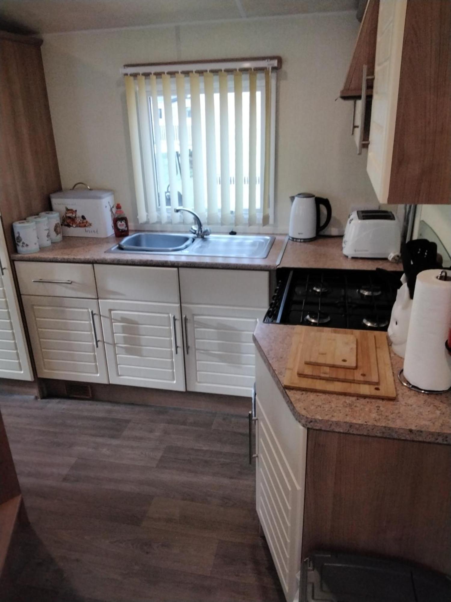 19 Laurel Close Highly Recommended 6 Berth Holiday Home With Hot Tub In Prime Location Татершал Екстериор снимка